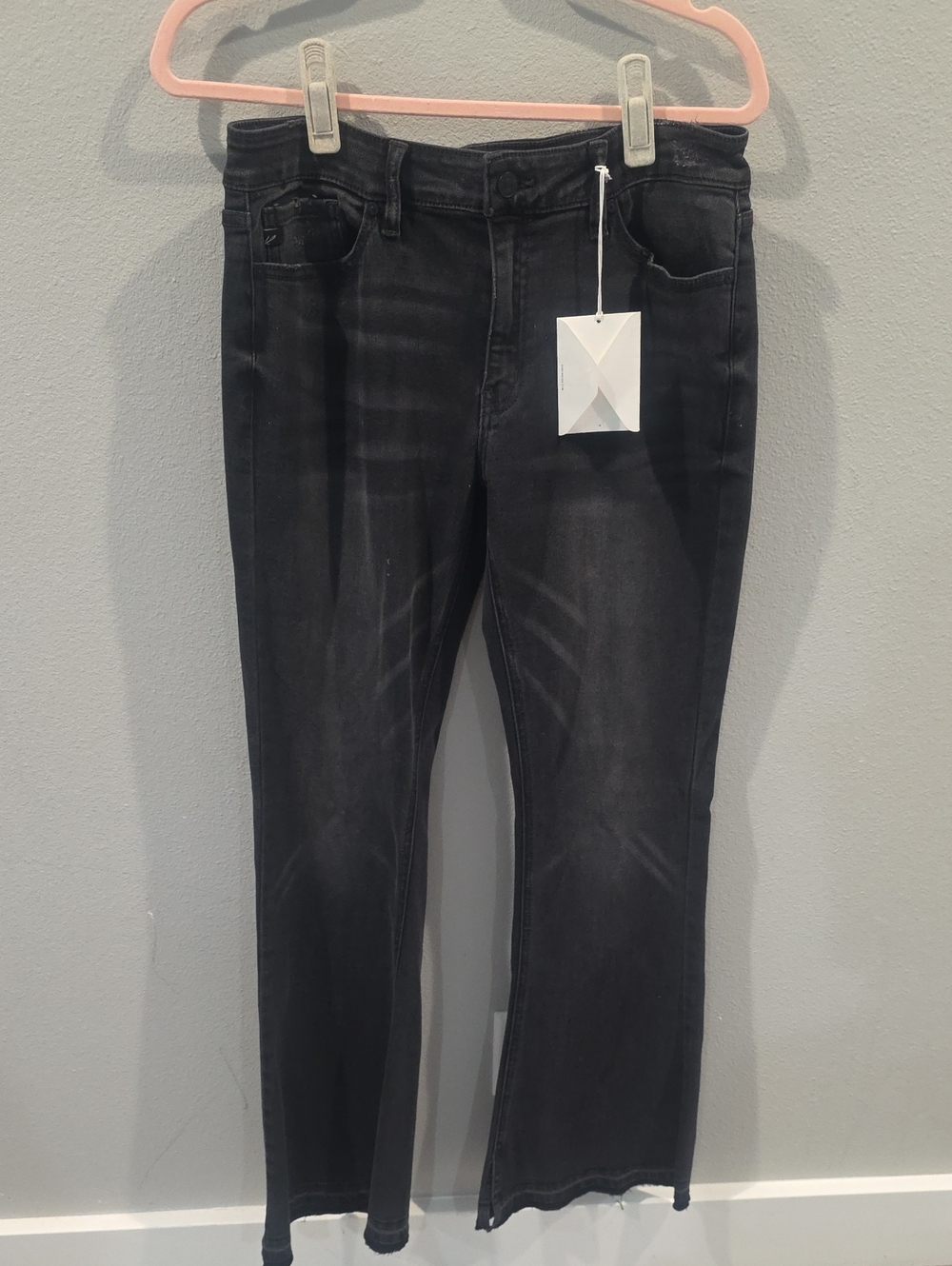 NWT KanCan Women's Jeans in Black Wash